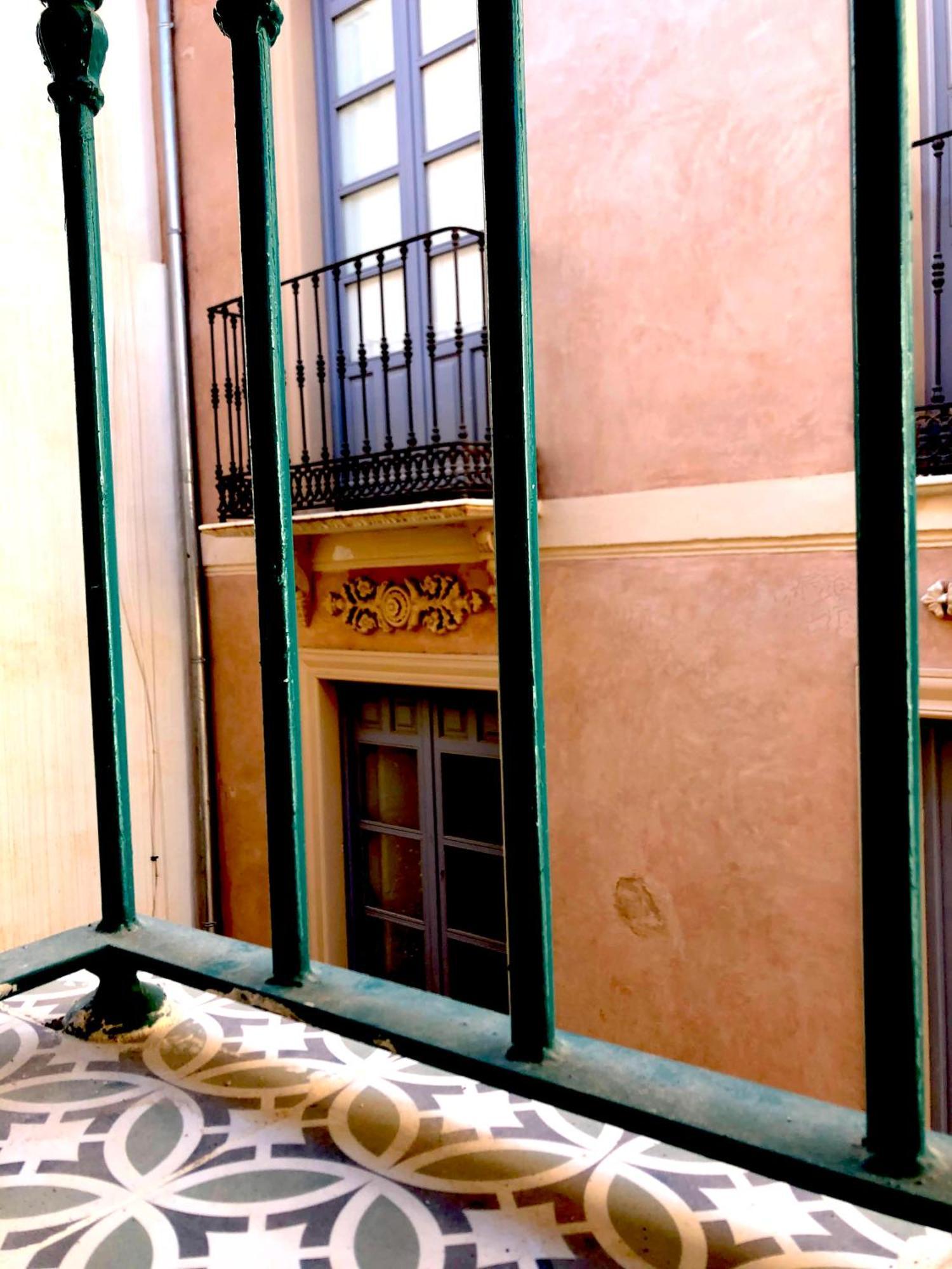La Gitana Y El Rey Sol Apartment มาลากา ภายนอก รูปภาพ