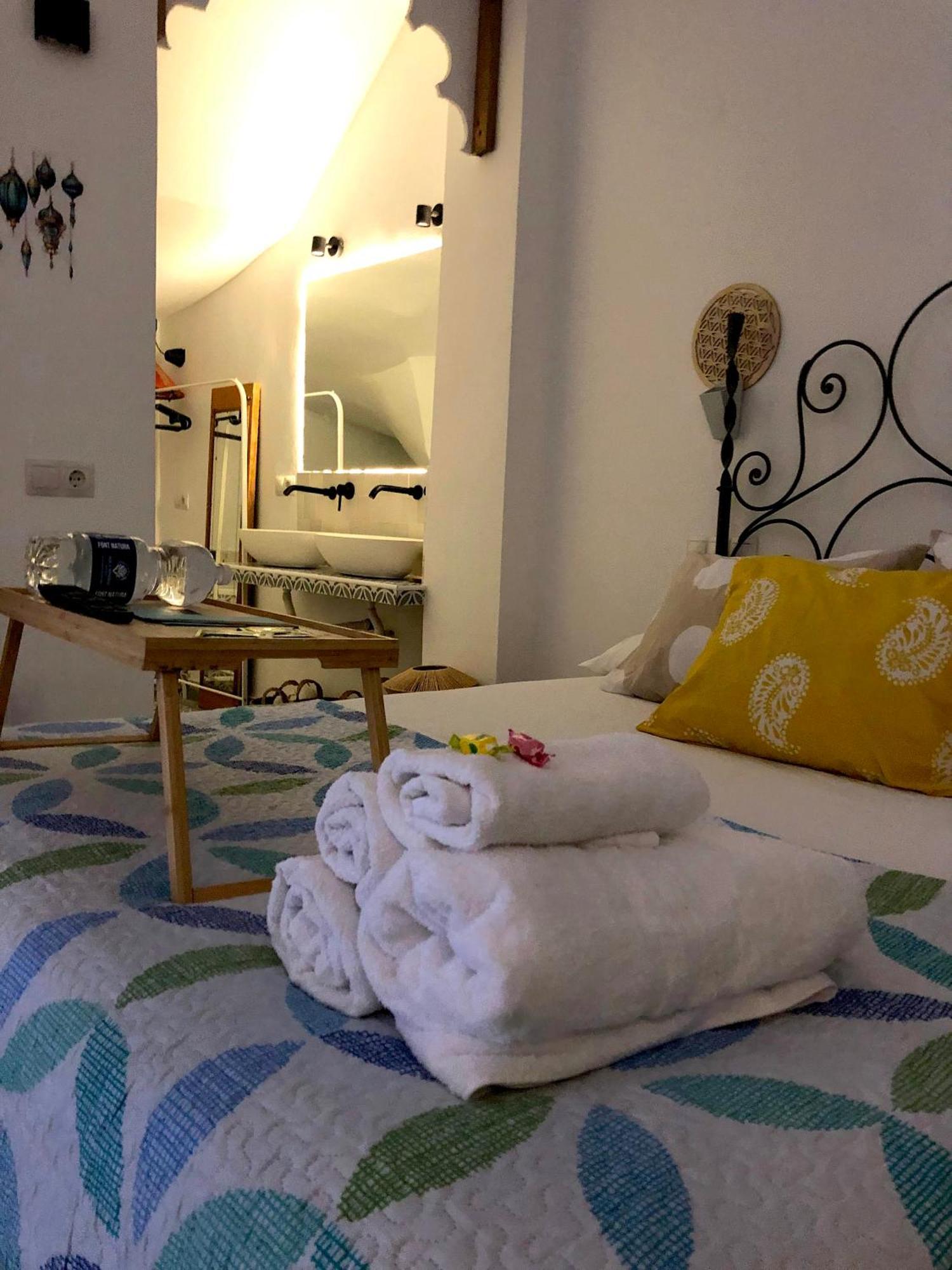 La Gitana Y El Rey Sol Apartment มาลากา ภายนอก รูปภาพ