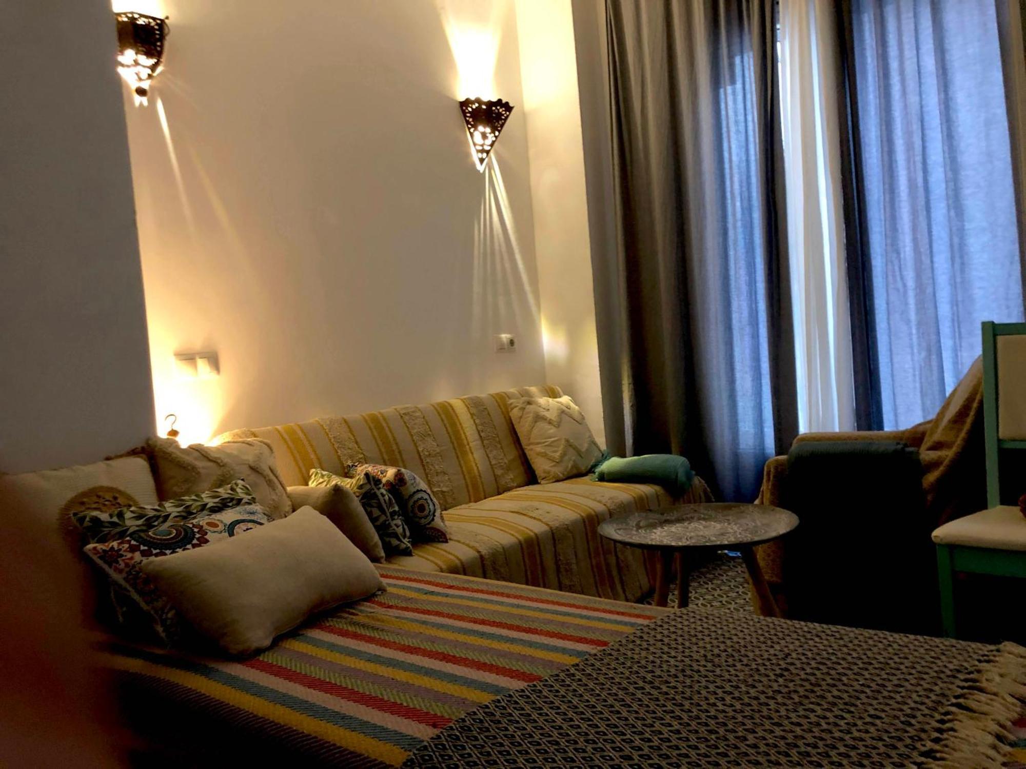 La Gitana Y El Rey Sol Apartment มาลากา ภายนอก รูปภาพ